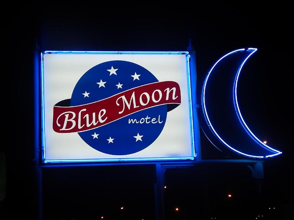 Blue Moon Motel Ниагара-Фолс Экстерьер фото